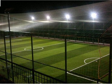 Futbol sahaları